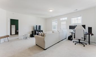 24588 BYRNE MEADOW Sq 302, Aldie, VA 20105