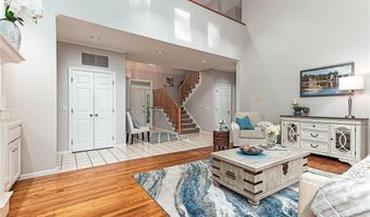 85 Sheep Farm Dr, East Greenwich, RI 02818