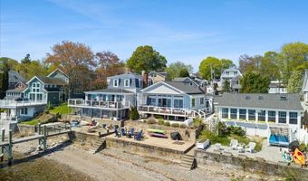 106 King Philip Ave, Bristol, RI 02809