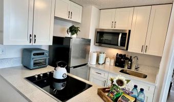 445 Seaside Ave 2921, Honolulu, HI 96815
