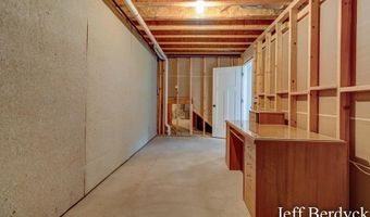 5697 Victoria St, Allendale, MI 49401