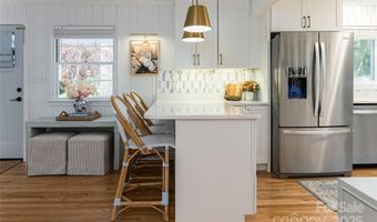 28 Ridgefield Pl, Asheville, NC 28803