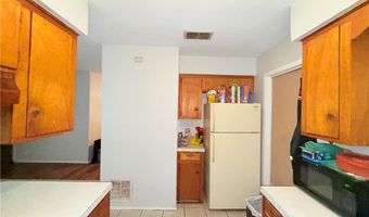 206 W Lott Ave, Aransas Pass, TX 78336