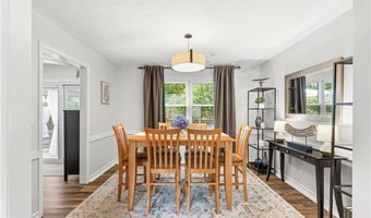 225 Royal Colony Ct, Alpharetta, GA 30022