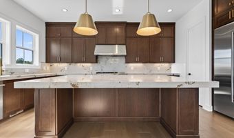 861 N MANCHESTER St, Arlington, VA 22205