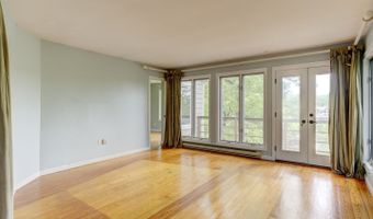 120 Highland Ave, Branford, CT 06405