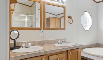 9072 E State Highway 76, Anderson, MO 64831