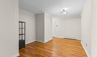 1531 Packard St 13, Ann Arbor, MI 48104