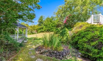 561 Oak Valley Blvd, Advance, NC 27006