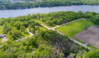 1703 Maple Dr SE, Alexandria, MN 56308