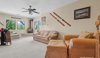 53 Ammonoosuc Dr, Bartlett, NH 03812