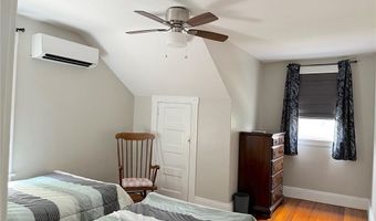 72 Sayles Ave, Warwick, RI 02889