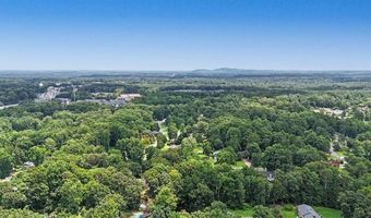 5422 Cheyenne Dr, Acworth, GA 30102