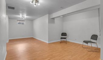 320 Harrison Ct, Auburn, KS 66402