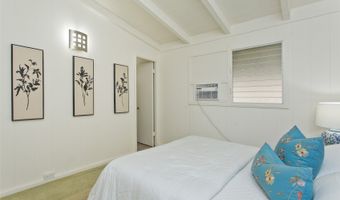 99-776 Aliipoe Dr, Aiea, HI 96701