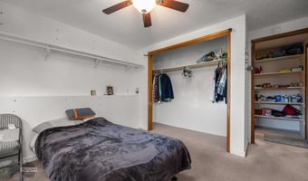 890 Lancaster Dr, Anchorage, AK 99503