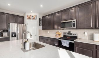 2695 E HOUSTON Ave, Apache Junction, AZ 85119