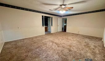 2010 Patricia Dr, Carlsbad, NM 88220