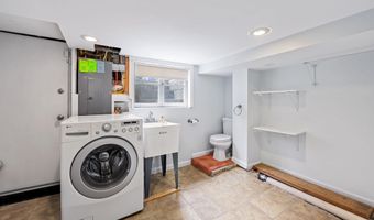 628 S ELLWOOD Ave, Baltimore, MD 21224