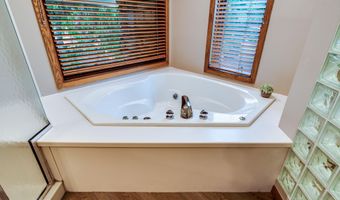 3154 Waucheeta Trl, Madison, WI 53711