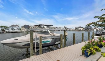 33 Amherst Dr, Bayville, NJ 08721