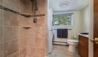 11 Guzeika Rd, North Kingstown, RI 02852