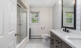 350 Shippee Rd, East Greenwich, RI 02818