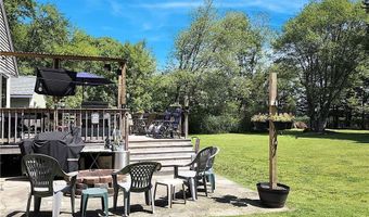 30 Twin Lakes Ave, Coventry, RI 02816