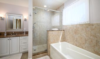 305 Barbara Dr, Point Pleasant, NJ 08742