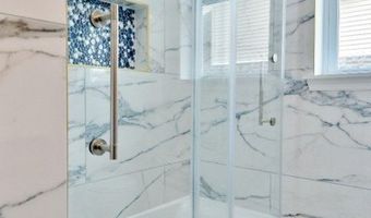 92 W 6Th St, Bayonne, NJ 07002