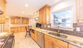 641 Louise Dr, Ann Arbor, MI 48103