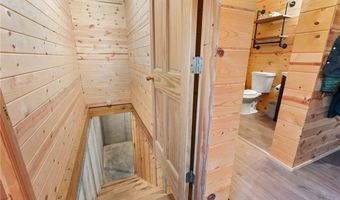 1671 Burns Ct, Austin, IN 47102