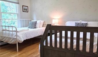 46 Steamboat St, Jamestown, RI 02835