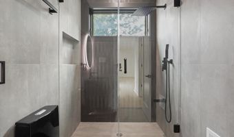 2007 S JOYCE St, Arlington, VA 22202