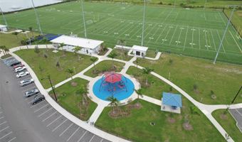 7401 PARADISO Dr, Apollo Beach, FL 33572