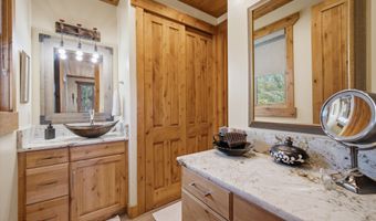186 E RESERVE Dr, Alpine, WY 83128