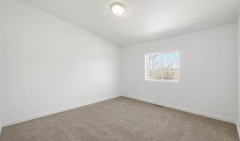 6353 Victor Dr, Fallon, NV 89406
