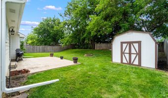 403 4th St NW, Altoona, IA 50009