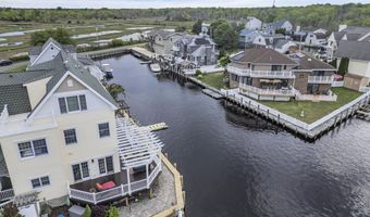221 Magnolia Dr, Bayville, NJ 08721