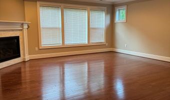 7702 TRAMMELL Rd, Annandale, VA 22003