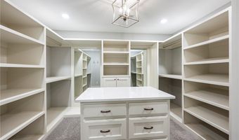 448 SW C St, Bentonville, AR 72712
