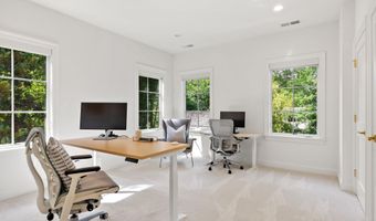 6213 DAHLONEGA Rd, Bethesda, MD 20816
