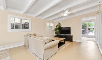 298 Moomuku Pl, Honolulu, HI 96821