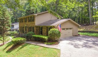 835 Lakeshore Dr NW, Berkeley Lake, GA 30096