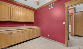 646 S Country Estates Ln, Bloomfield, IN 47424