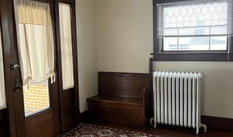 406 N Main St, Ada, OH 45810
