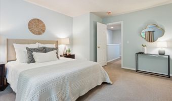 12805 SW NIGHT HERON Ln 102, Beaverton, OR 97007