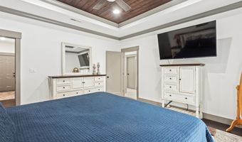68 Pierce Rd, Albertville, AL 35951
