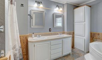33017 77th Rd, Arkansas City, KS 67005