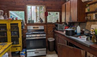 210 Door Of Faith Rd, Haiku, HI 96708